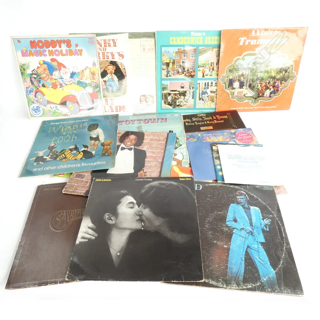 LOT ASST RECORDS BOWIE/CHILDRENS ETC Image 1++