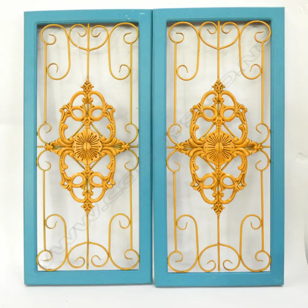 2 DECORATIVE PANELS Image 1++