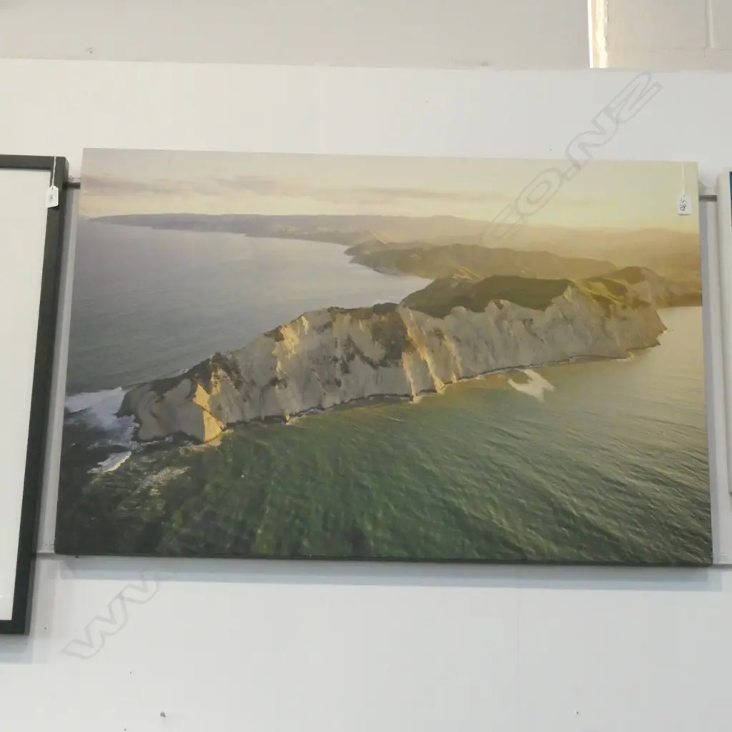 PRINT ON CANVAS - OCEAN SCENE 1000 X 650MM + WOODEN FRAME (735 X 1050MM) Image 1++