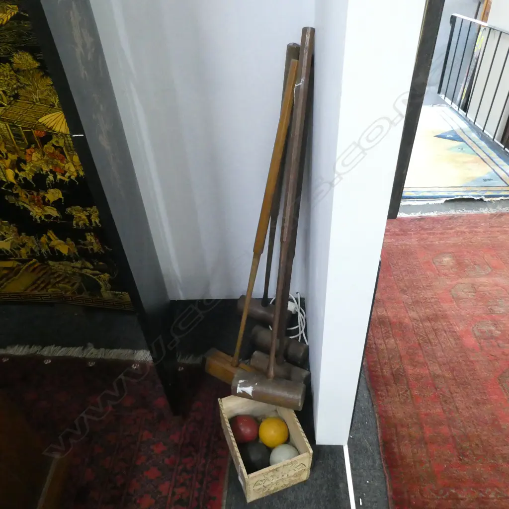 5 OLD WOODEN CROQUET MALLETS & 4 BALLS  Image 1++