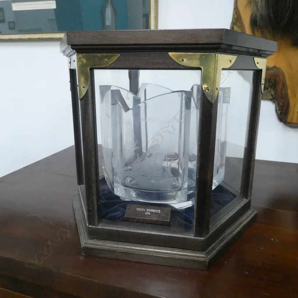 BODA CRYSTAL HISTORIC SHIPS VASE, CASED, H.275mm Image 1++