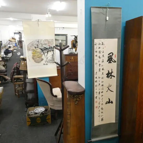2X CHINESE SCROLLS