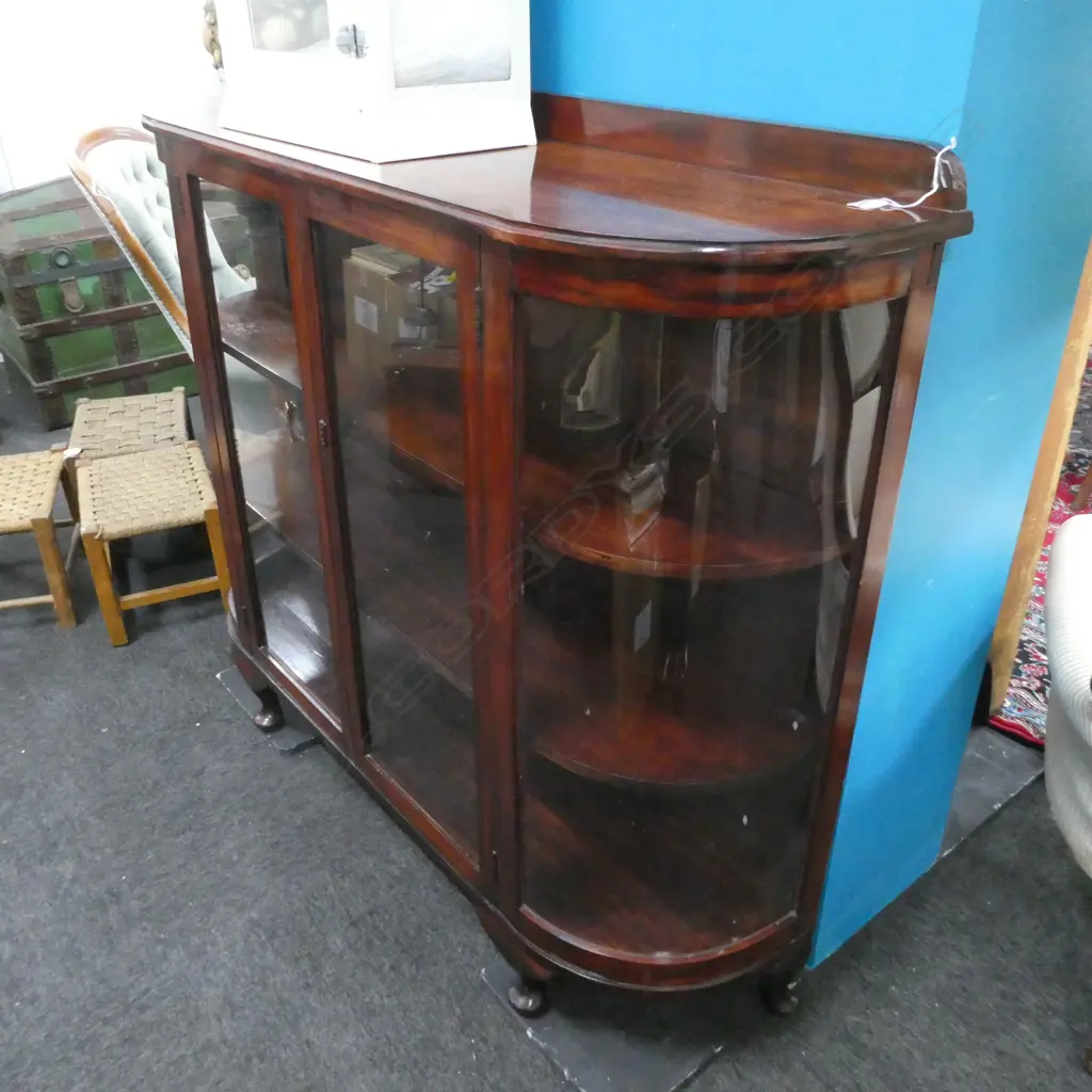 QUEEN ANNE STYLE GLAZED DISPLAY CABINET... Image 1++