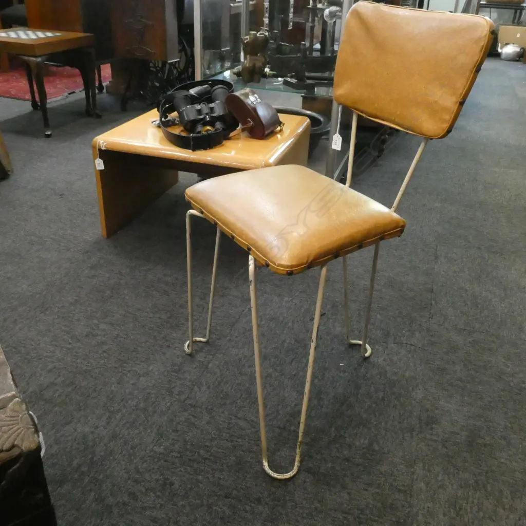 RETRO WIRE FRAMED CHAIR Image 1++