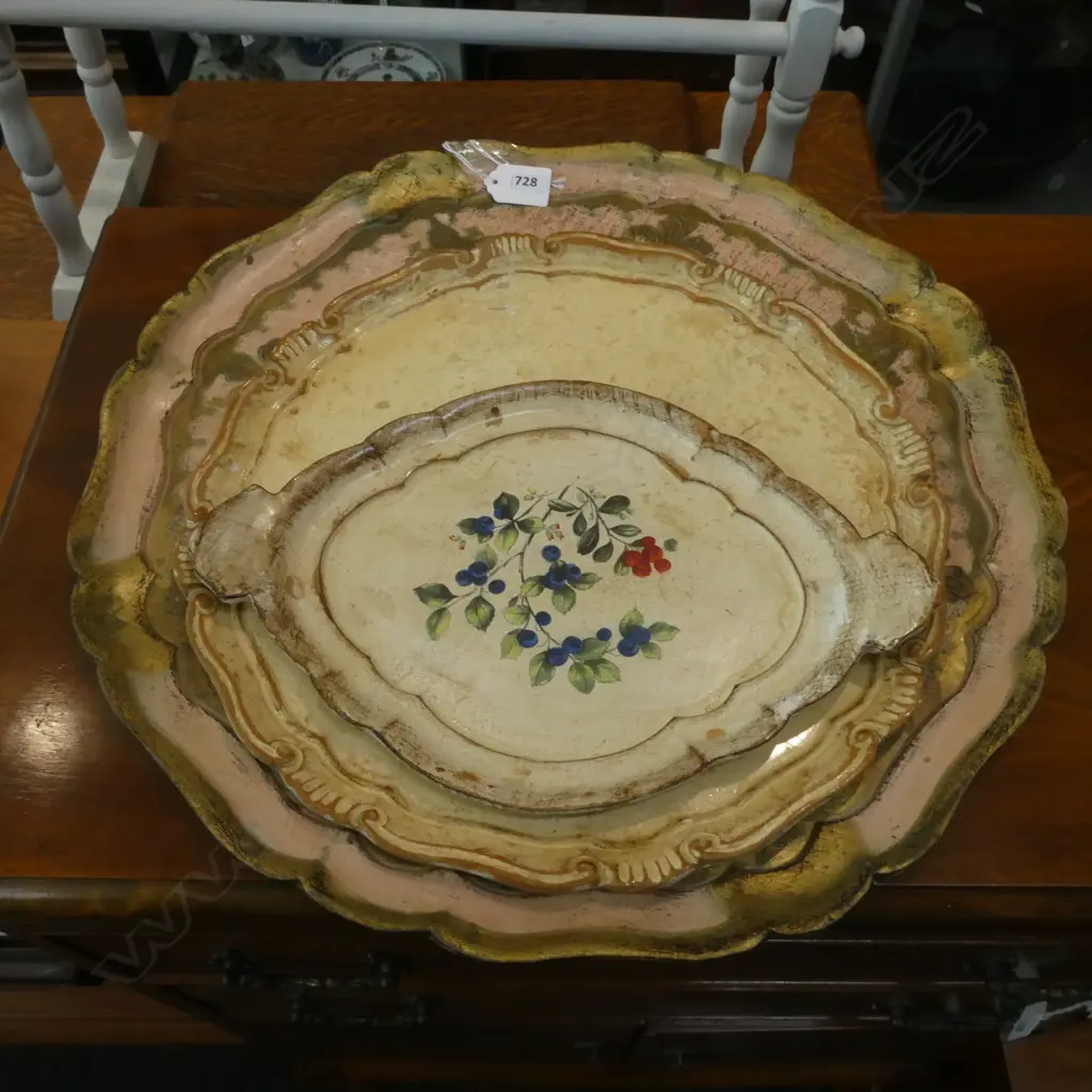 3 ASST WOODEN PAINTED FOLK ART TRAYS - LARGEST DIA 435MM Image 1++