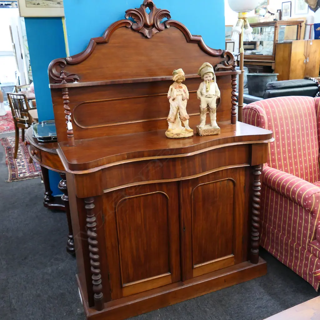 VICTORIAN MAHOGANY CHIFFONIER Image 1++