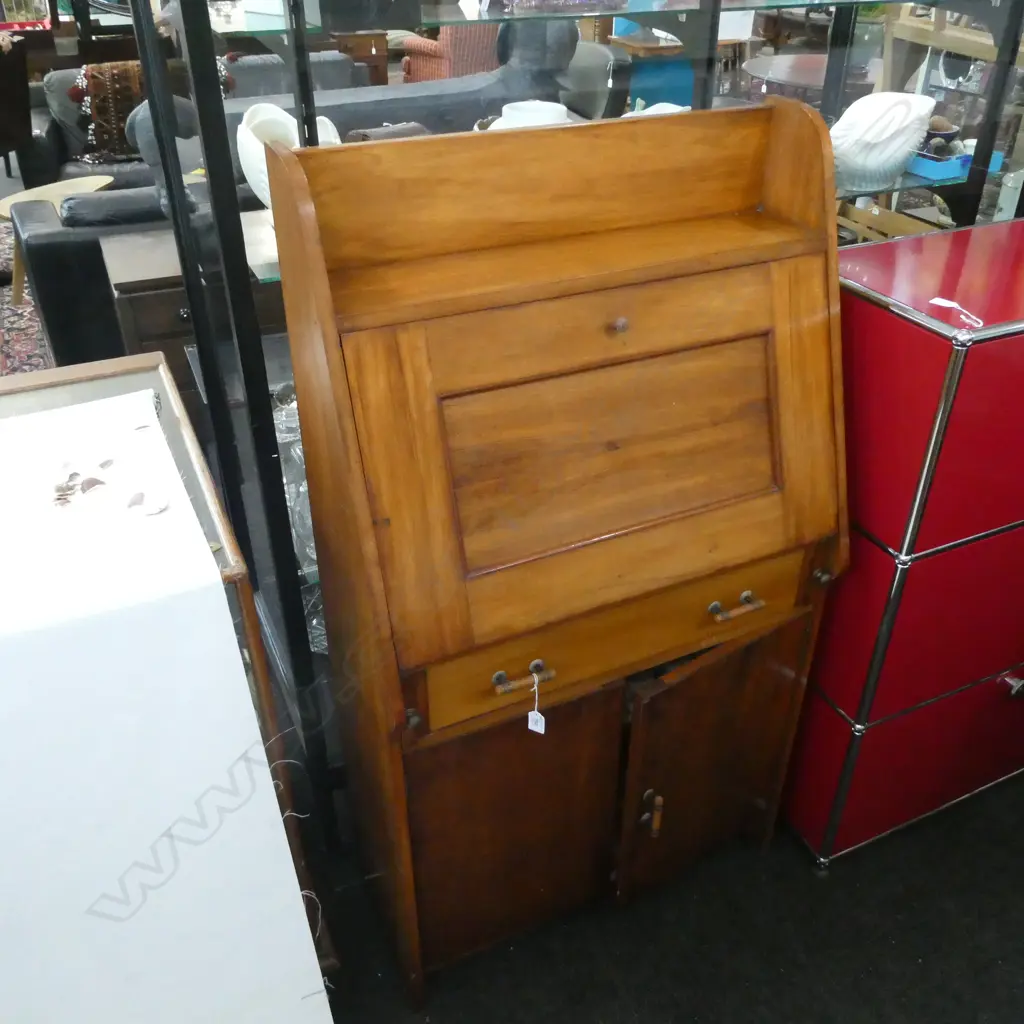 FALL FRONT DESK... Image 1++