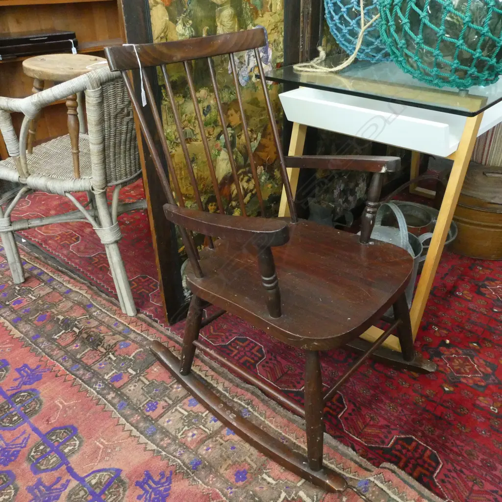 ROCKING CHAIR Image 1++