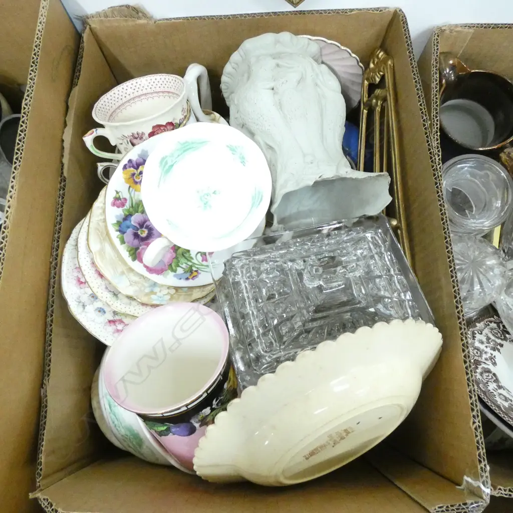 BOX LOT ASST CHINA / GLASS  ETC.  Image 1++