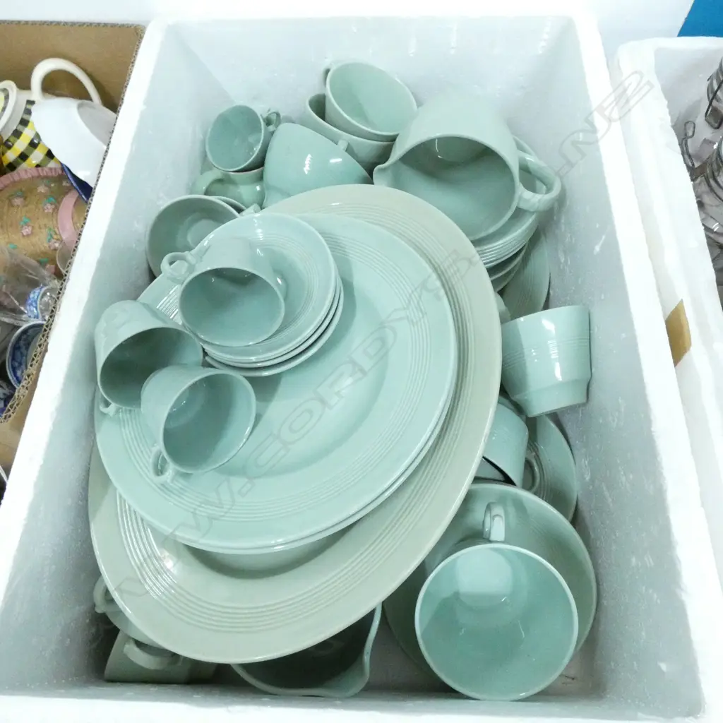 LG BOX WOODS BERYL TEA SET ETC. INCL. TEAPOT Image 1++