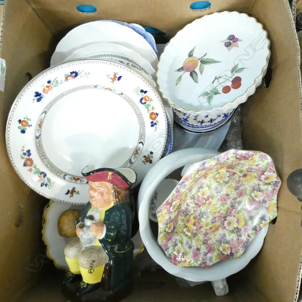 LG BOX LOT PORCELAIN INCL. ROYAL WORCESTER / PARAGON ETC. Image 1++