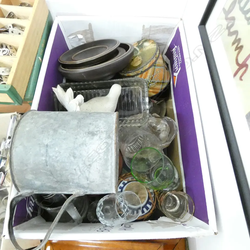 BOX LOT MISC. GLASS / TINS / KITCHEN WARE / POTTERY ETC Image 1++