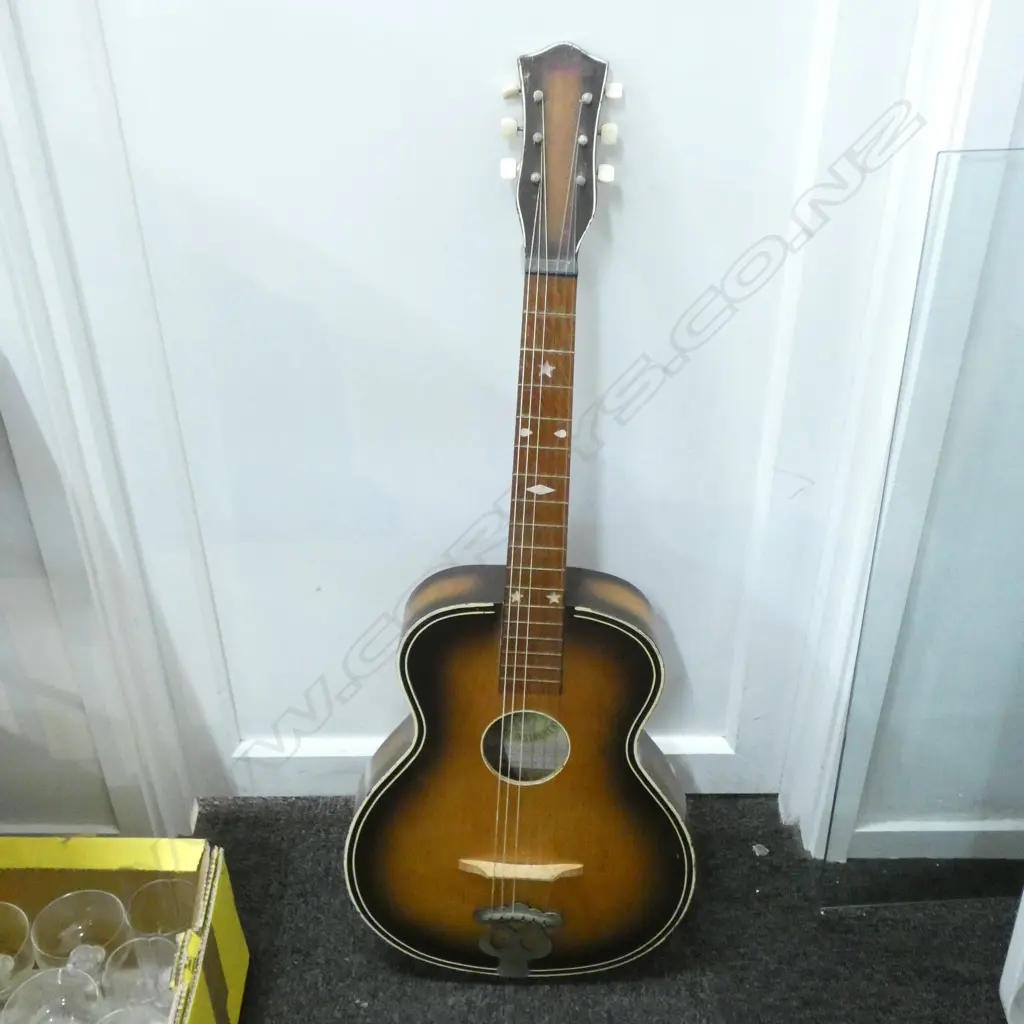 SOUTH AFRICAN BELLINI GUITAR C.1950s L.940mm Image 1++
