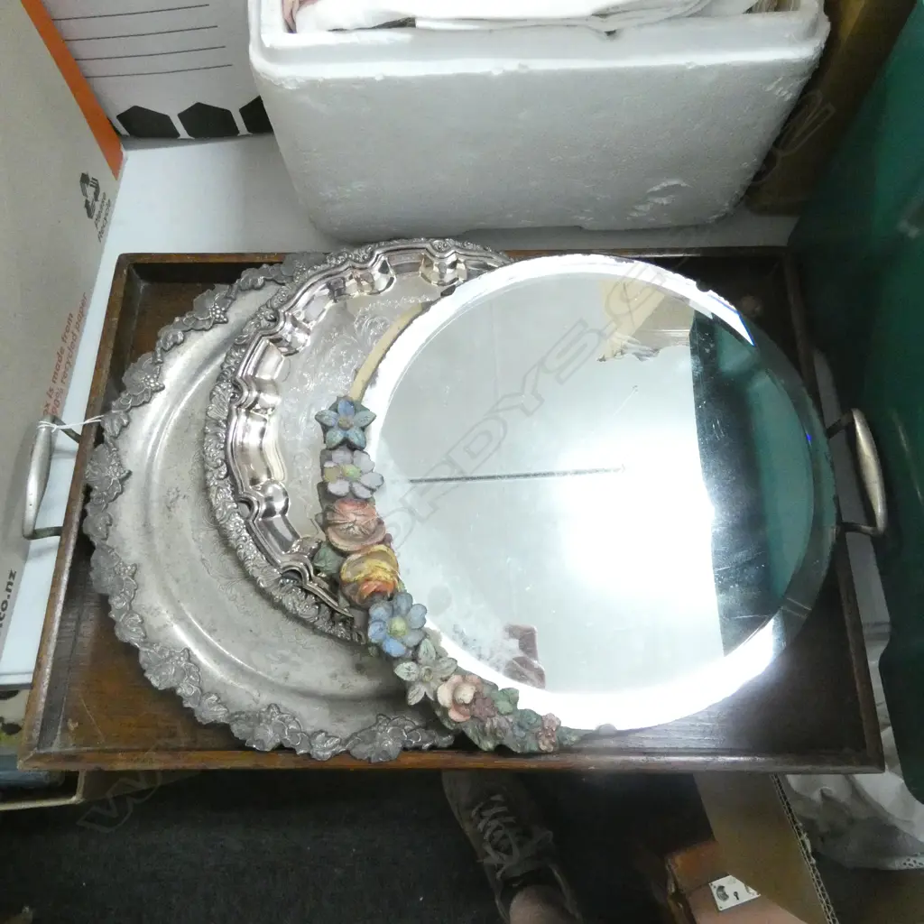 OAK TRAY (510 X 360MM) 2 SILVER PLATE TRAYS & ROUND WALL MIRROR  Image 1++