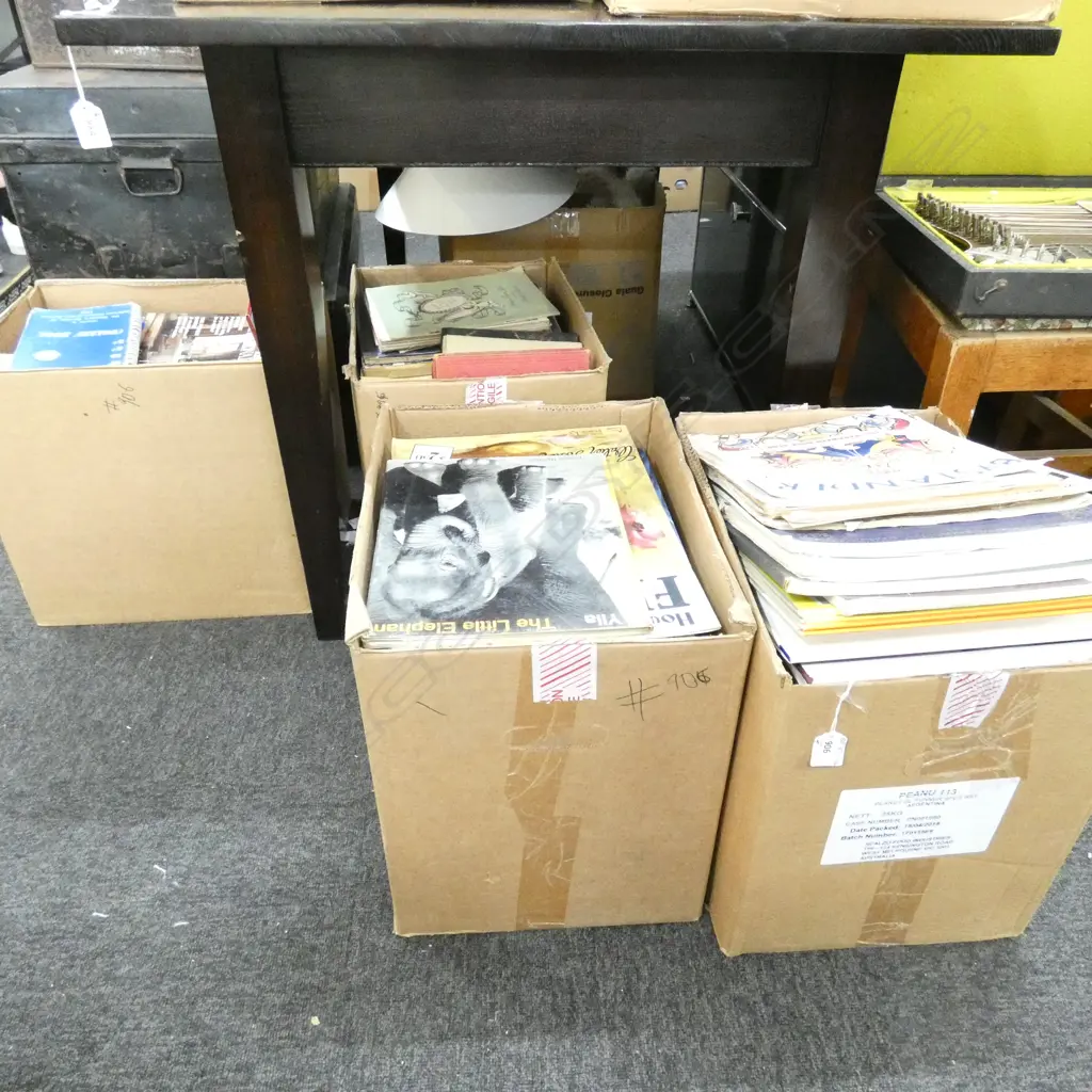 4 BOX BOOKS INC. OLD CHILDRENS BOOKS (BLINKY BILL)  / COOK BOOKS / ANTIQUES ETC. Image 1++