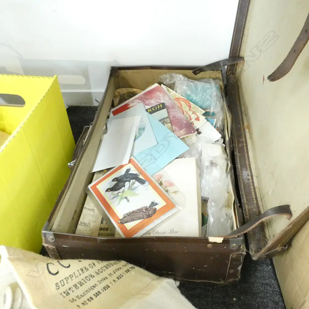 OLD LEATHER SUIT CASE EPHEMERA  Image 1++