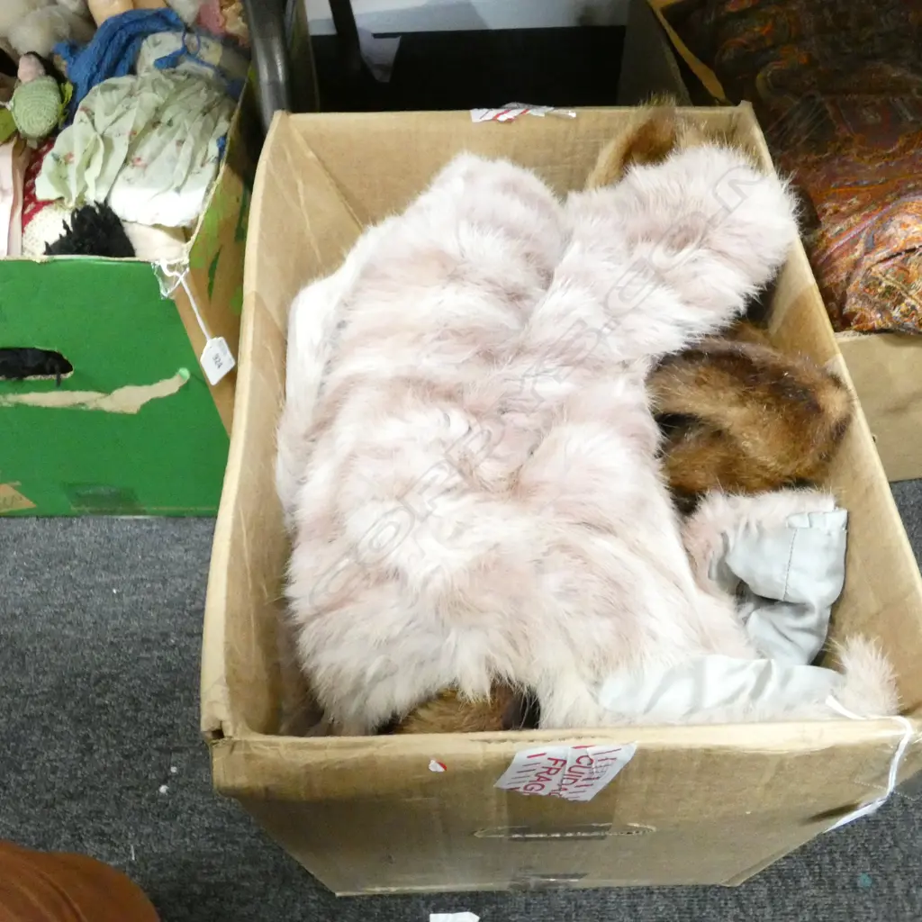 BOX LOT ASST FUR STOLES & CAPES Image 1++