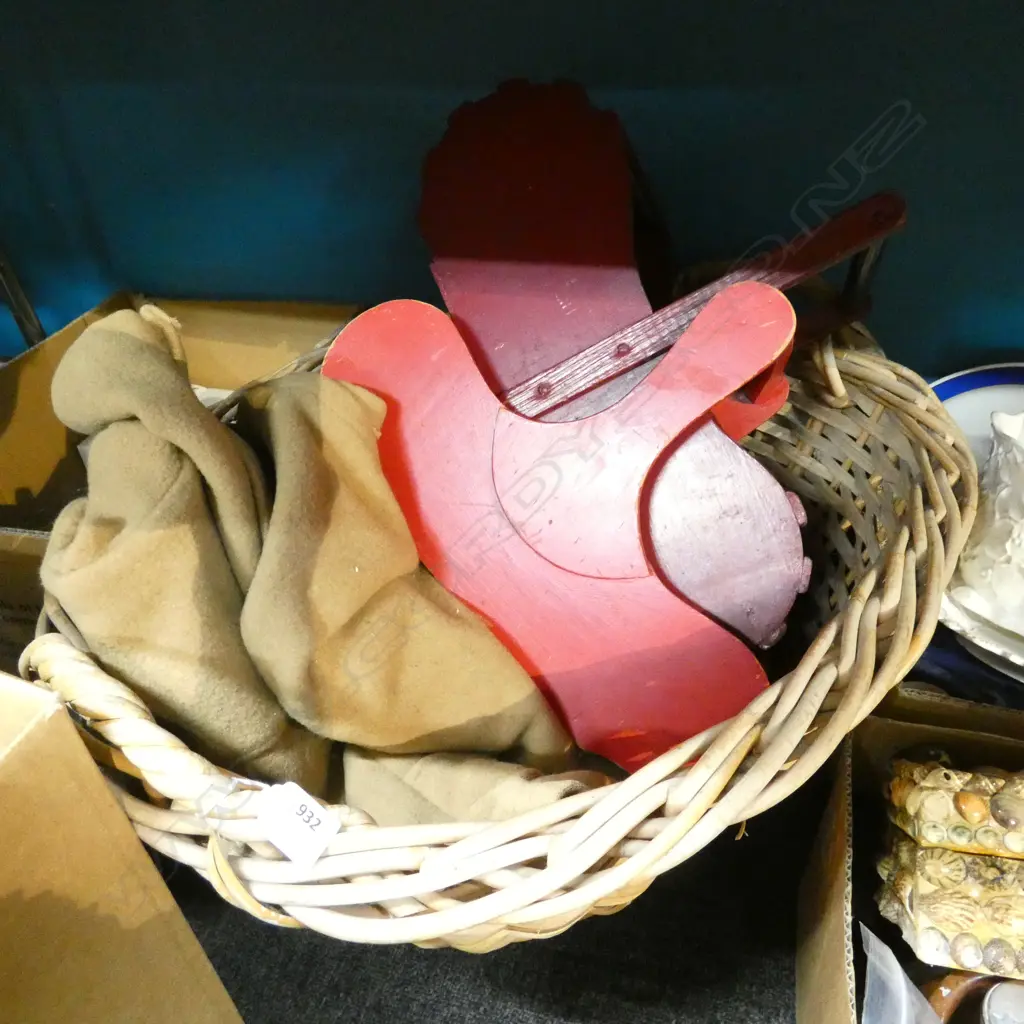 LG CANE WASHING BASKET INCL. CONTENTS Image 1++