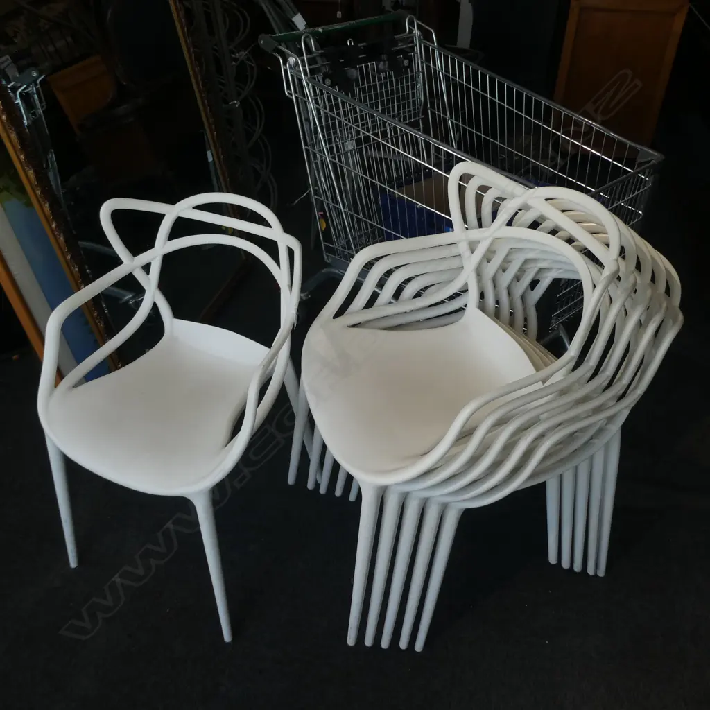 6 WHITE 'KARTELL STARCK' DESIGN CHAIRS Image 1++