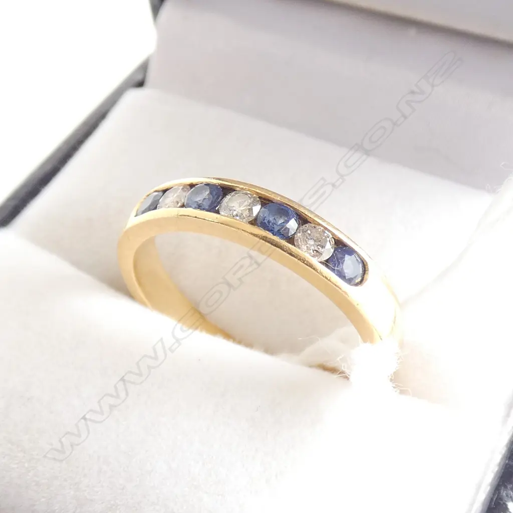 18CT GOLD SAPPHIRE AND DIAMOND BAND... Image 1++