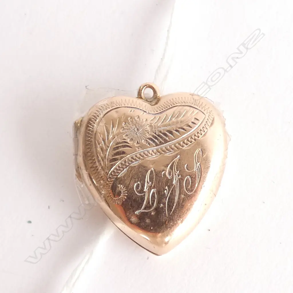 9CT GOLD LOCKET 4.6 GRAMS Image 1++