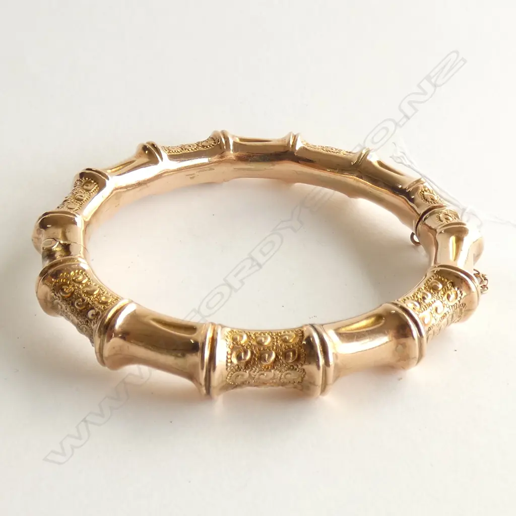 (19967) 9CT VINTAGE GOLD BAMBOO HINGED BANGLE Image 1++