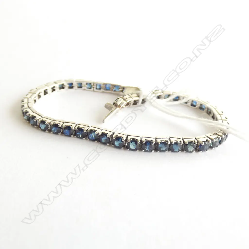 SILVER AND SAPPHIRE BRACELET Image 1++