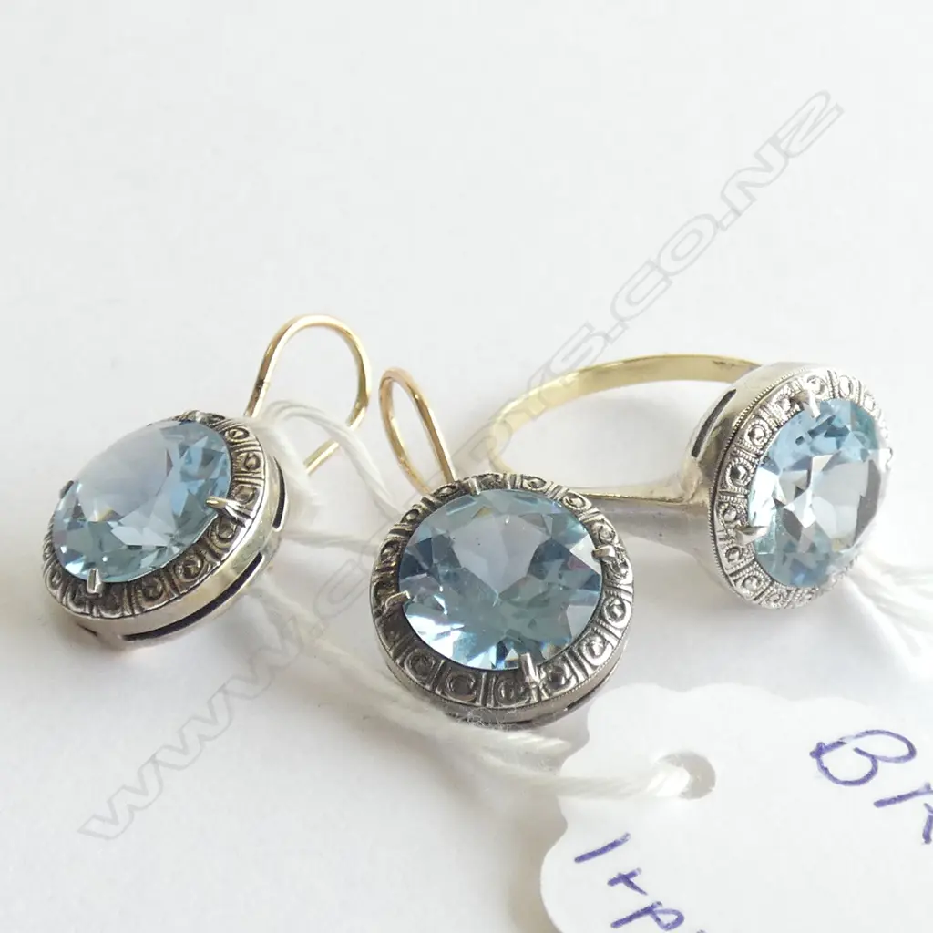 SILVER AND GOLD AQUAMARINE COLOURED CRYSTAL RING AND EARRING SET Image 1++