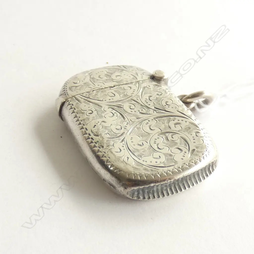 c1900 SILVER VESTA CASE. ENGRAVED. Image 1++