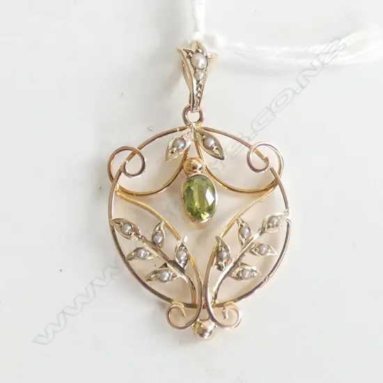 EDWARDIAN PEARL PERIDOT PENDANT