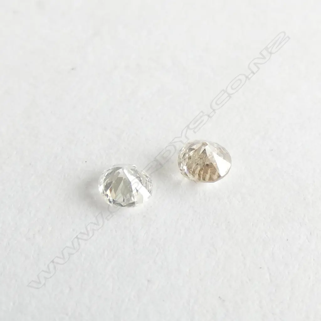 LOOSE DIAMONDS 2X 0.10CT ROUND Image 1++