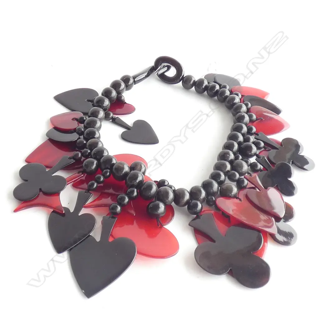 A LARGE AND IMPRESSIVE HORN BEAD AND BAKERLITE NECKLACE 470MM Image 1++