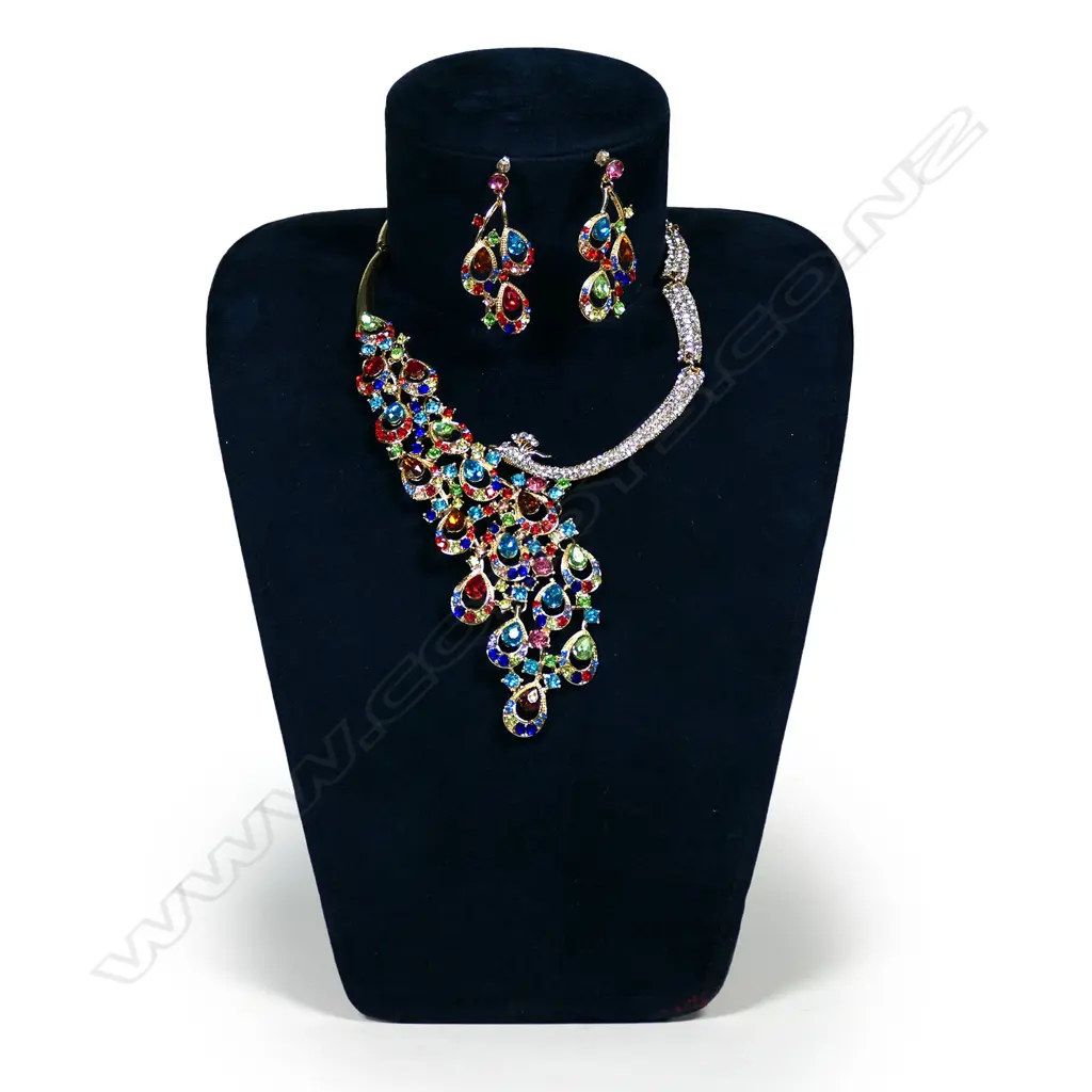 SPECTACULAR PEACOCK NECKLACE AND EARRINGS Image 1++