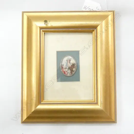 PORCELAIN MINIATURE PORTRAIT, IMAGE DIA.40MM