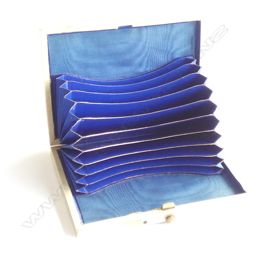 (52) VICT. MOP ABALONE & SILVER CARD CASE. TIDY Image 1++