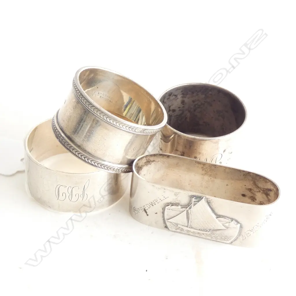 4 STG SILVER NAPKIN RINGS 162 GRAMS Image 1++