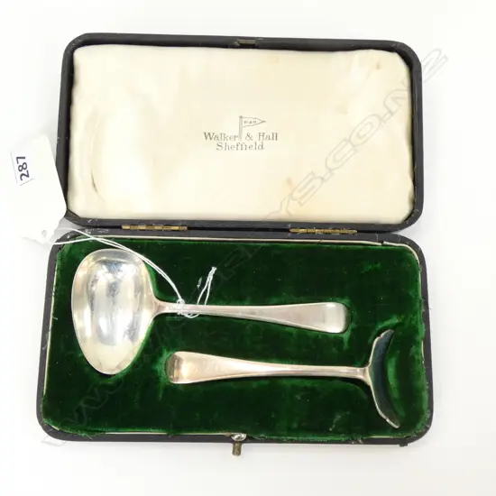 BOXED SILVER CHRISTENING SET OF SPOON & PUSHER, by WLAKER & HALL, SHEFF 1955.