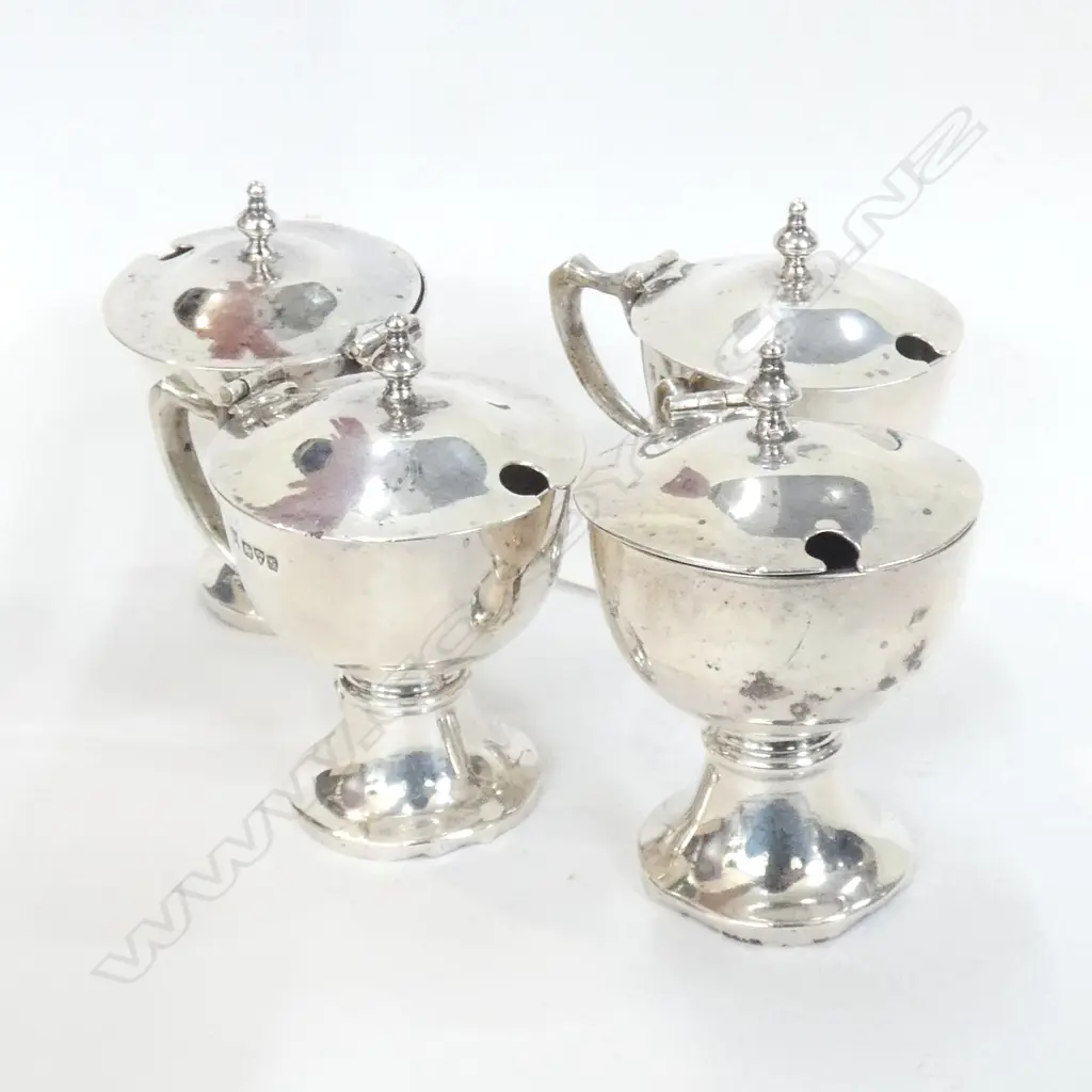 4 MUSTARD POTS (3 SILVER by JAMES DEAKIN & SONS, CHESTER 1907, 224gm & 1 BASE METAL) Image 1++