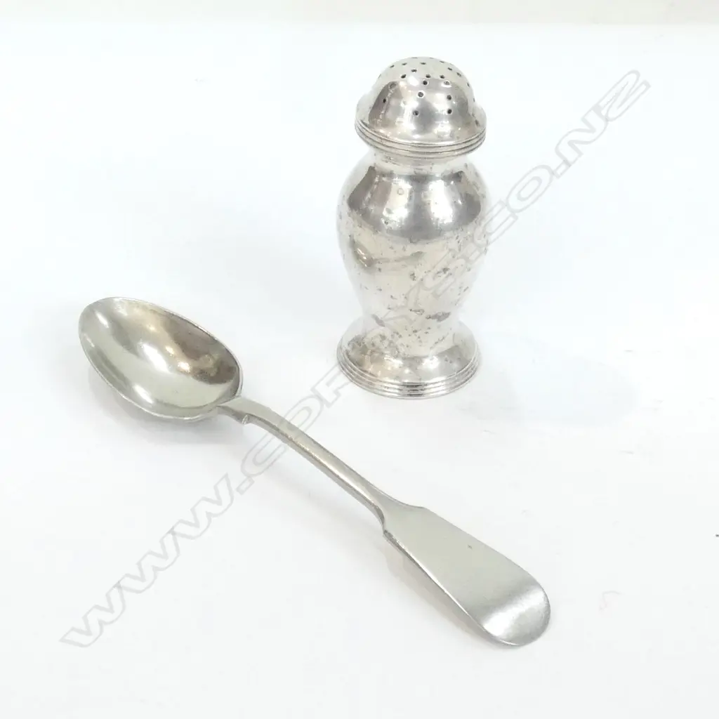(19970) SILVER PEPPERETTE & S/PLATE SPOON Image 1++