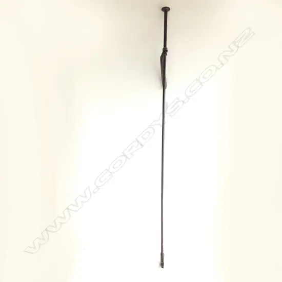 LEATHER RIDING WHIP IN DUST BAG L.1065mm