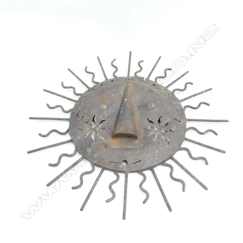 BRONZED METAL SUN SCULPTURE 400mm dia Image 1++