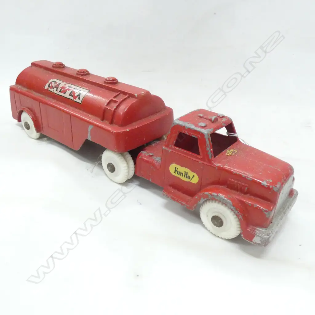 FUN HO RED 'CALTEX' TRUCK L.405mm Image 1++
