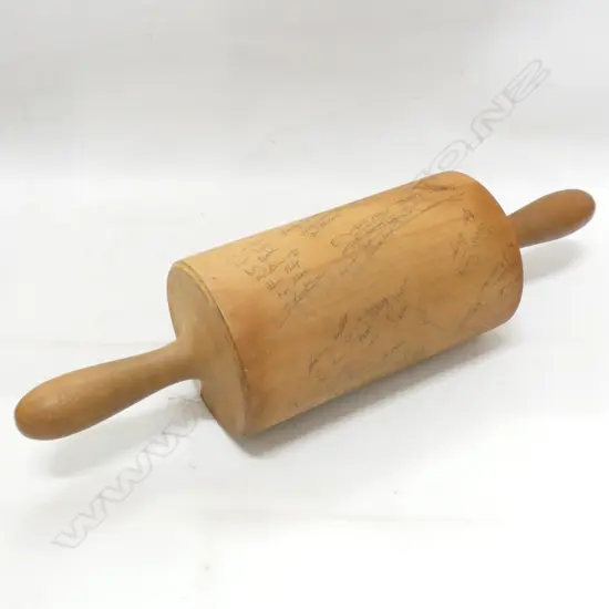 SIGNED KAURI ROLLING PIN L.570mm