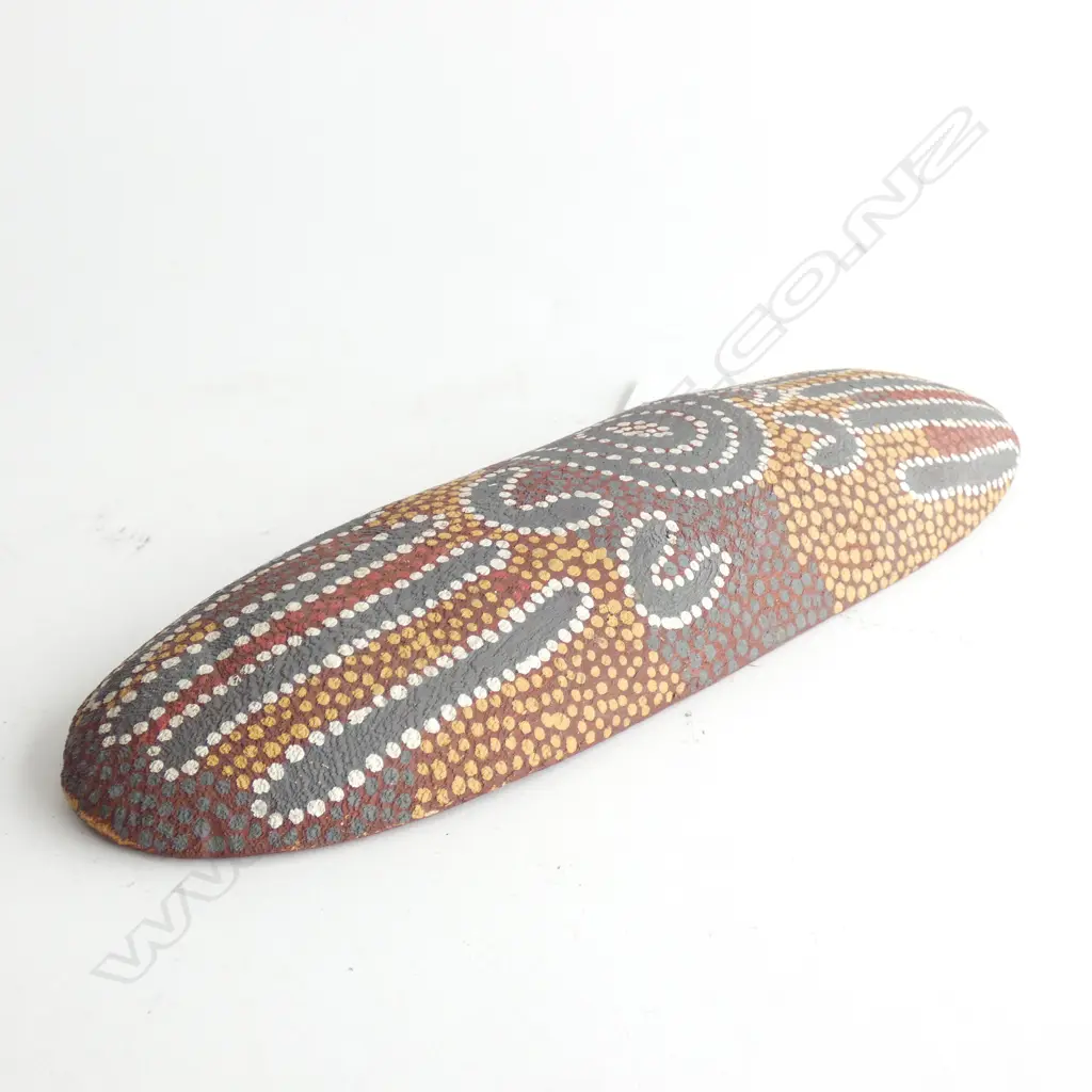 MINIATURE ABORIGINAL COOLAMON, EX CAIRNS 20thC, PAINTED PATTERN ON WOOD. L.290mm Image 1++