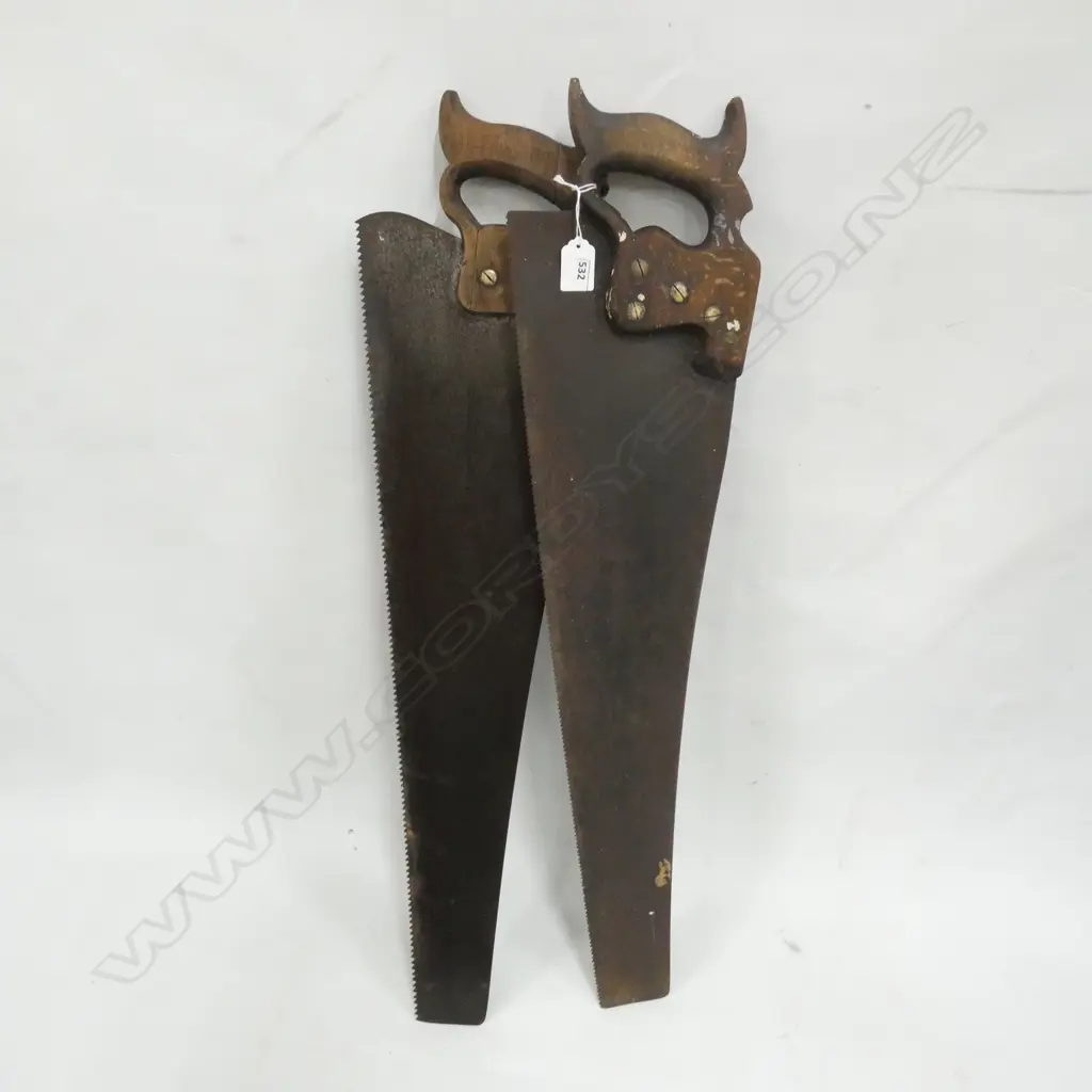2 VINTAGE SAWS MADE IN SHEFFIELD L.750mm Image 1++