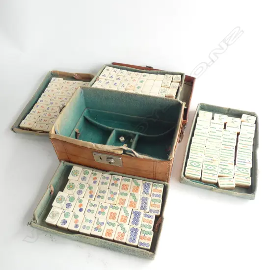 CASED BONE AND BAMBOO MAHJONG SET CASE A/F