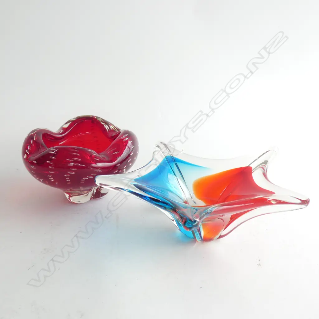 2 MURANO ART GLASS NUT BOWLS W.215mm Image 1++