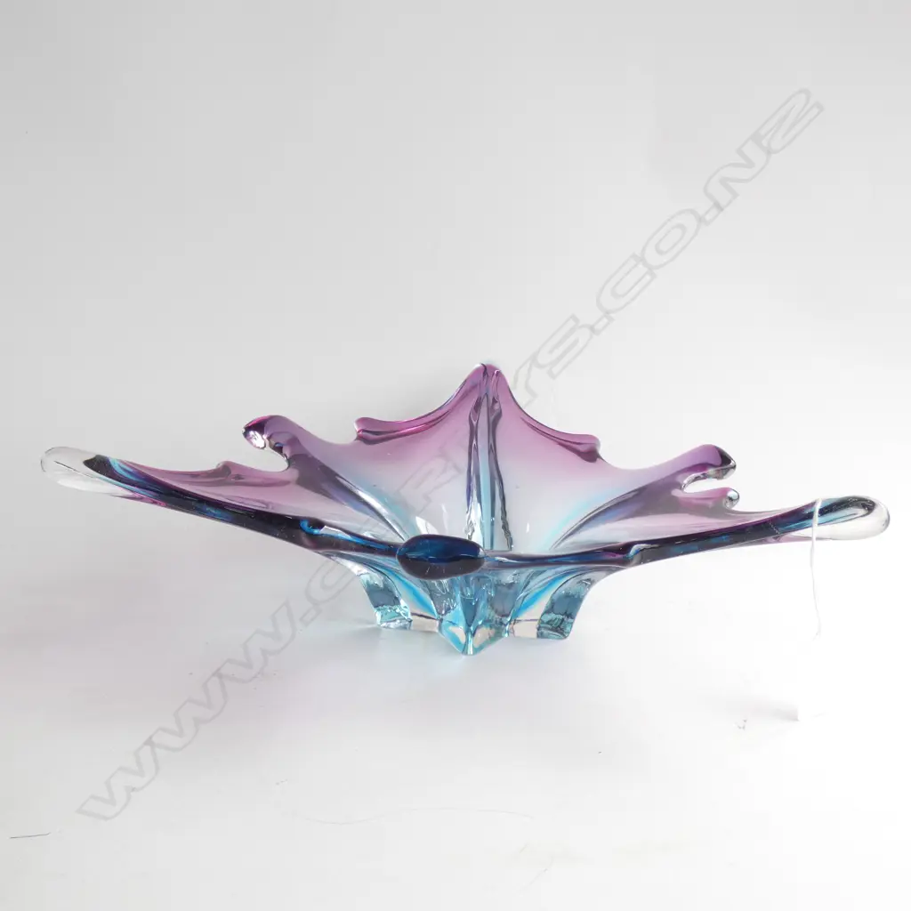 3 POINTED MURANO ART GLASS BOWL 350mm dia Image 1++