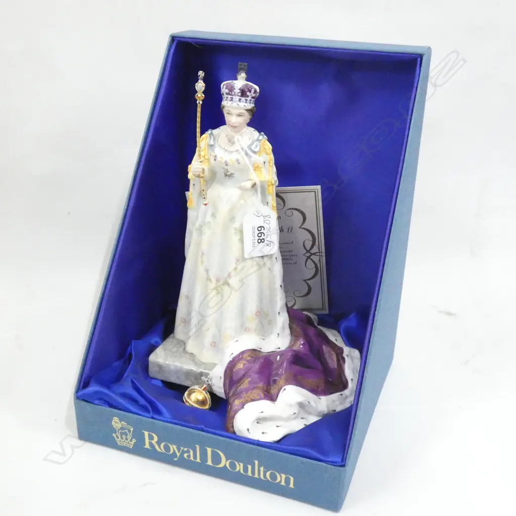 ROYAL DOULTON QUEEN ELIZABETH 11 H.220MM HN3436 RETAIL $2500 245/5000... RETAIL Image 1++