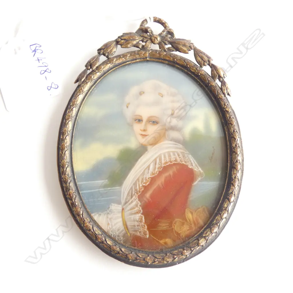 GEORGIAN STYLE PORTRAIT MINIATURE OF A WOMAN IN GILTMETAL FRAME, SIGNED SMART Image 1++